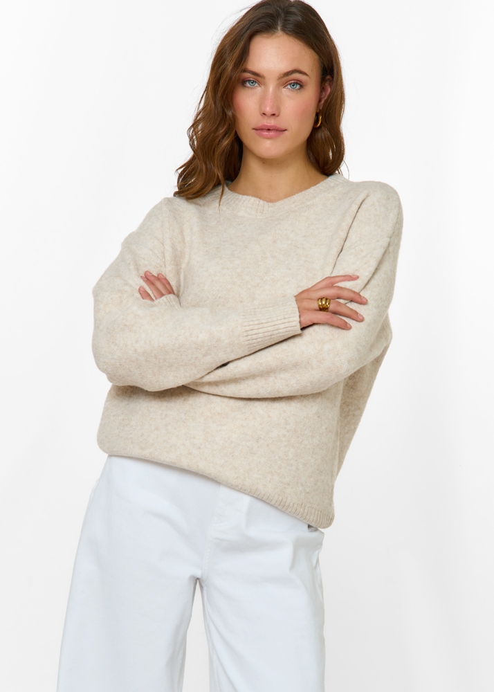 Essential trui beige