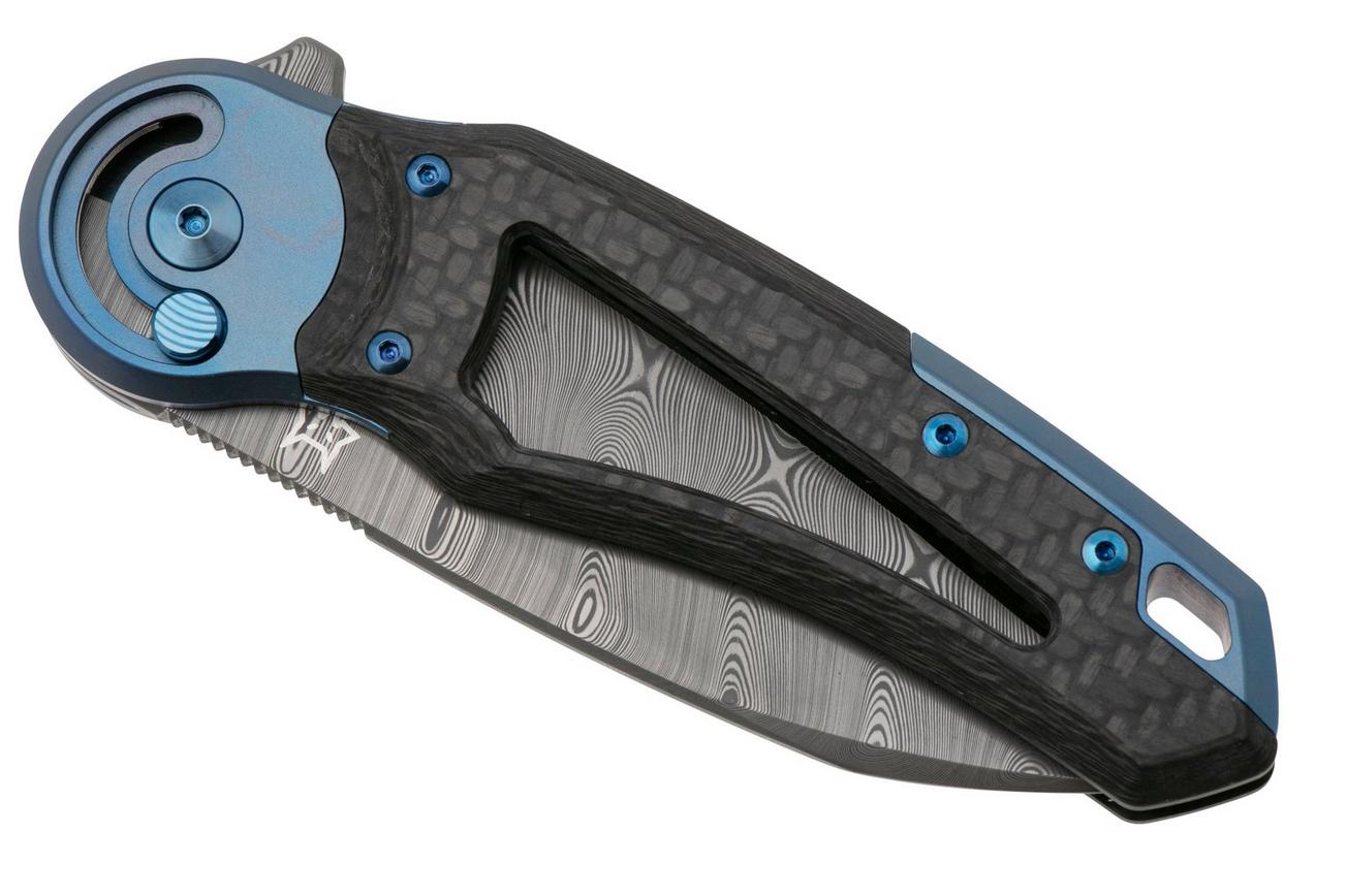 Fox Metamorphosis FX-556-B1 Damascus Wharncliffe, 3K Carbonfiber, Blue Titanium bolster zakmes