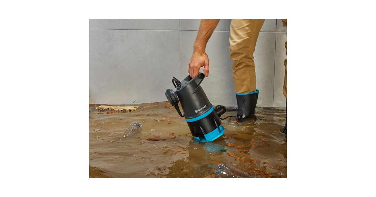 GARDENA2-in-1 helder/vuil water dompelpomp 20000 BASIC, 20.000 l/u dompel- en drukpompen  (Grijs/zwart, 550 Watt, 20.000 l/u, met vlotterschakelaar)