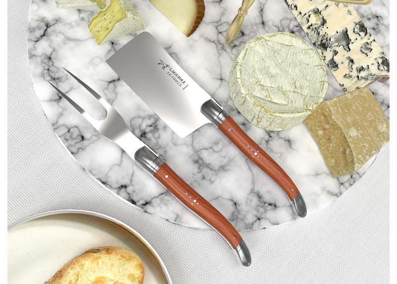 Service à fromage Laguiole avec un manche en bois d'If et mitres en acier inoxydable
