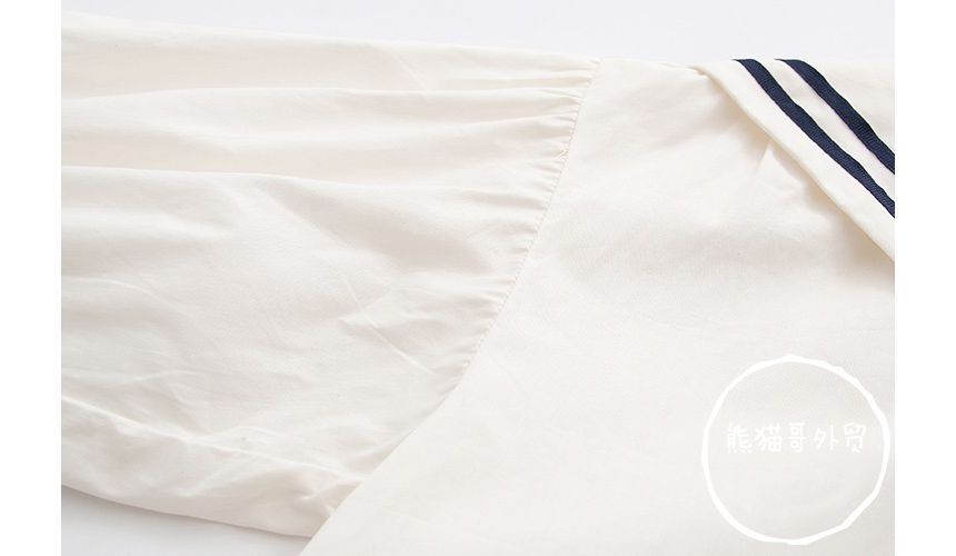 PANDAGO - Blouse met korte mouwen en matrozenkraag
