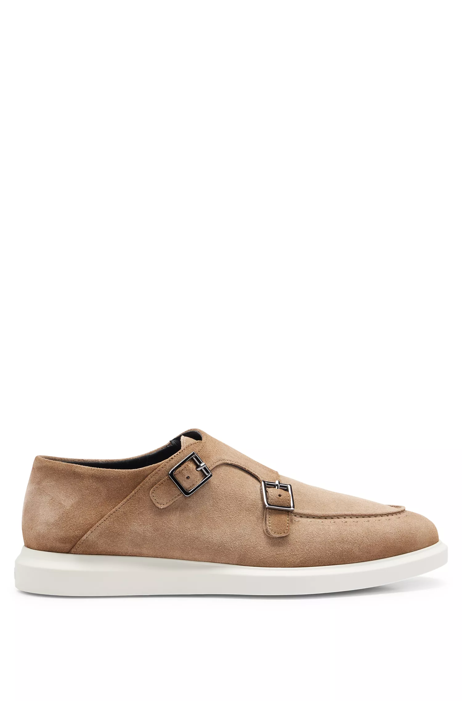 Sapatos BOSS de camurça preta com fivelas de fivela dupla e a marca do clube.