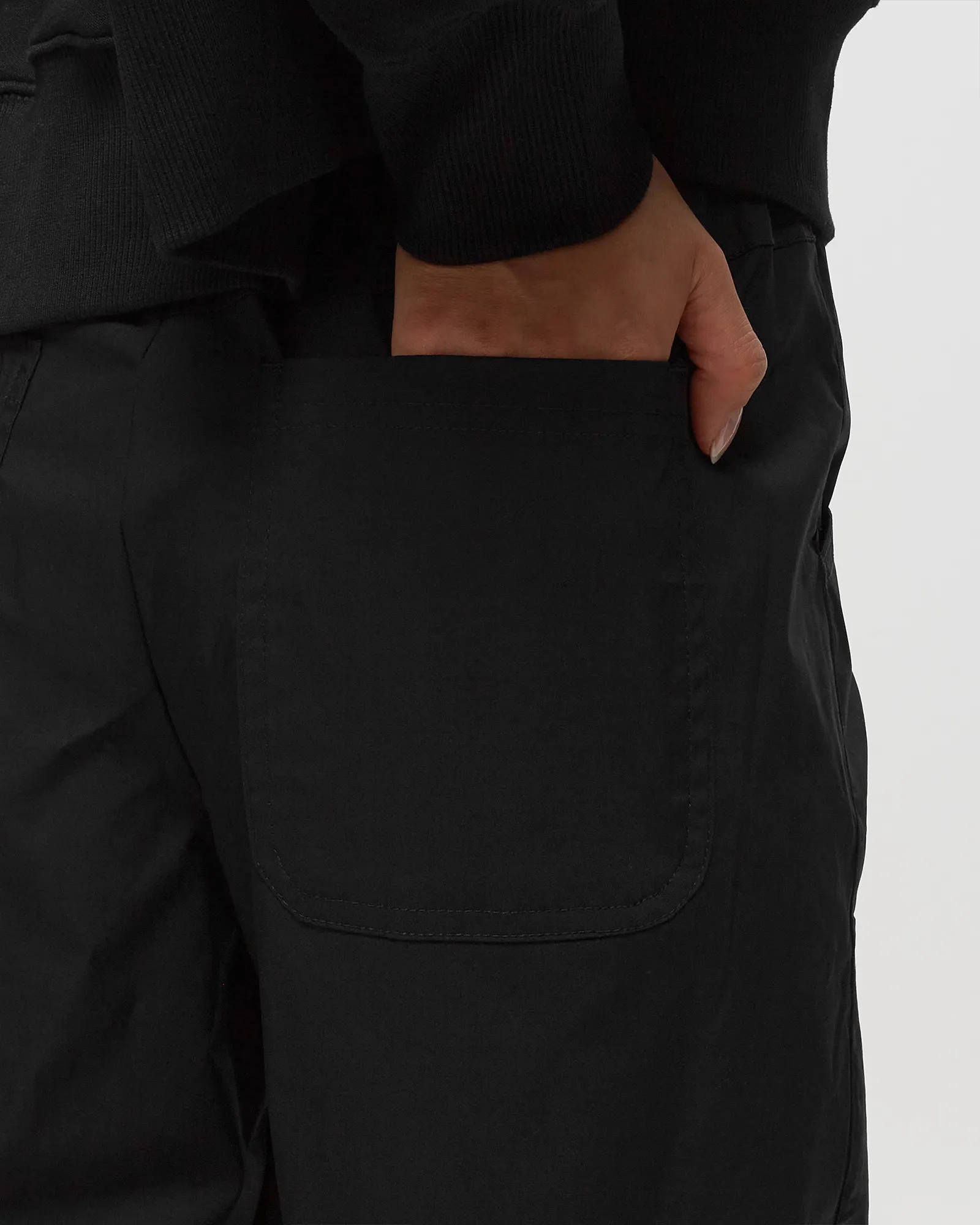 Nike W Sportswear Essentials Woven High-Rise Trousers