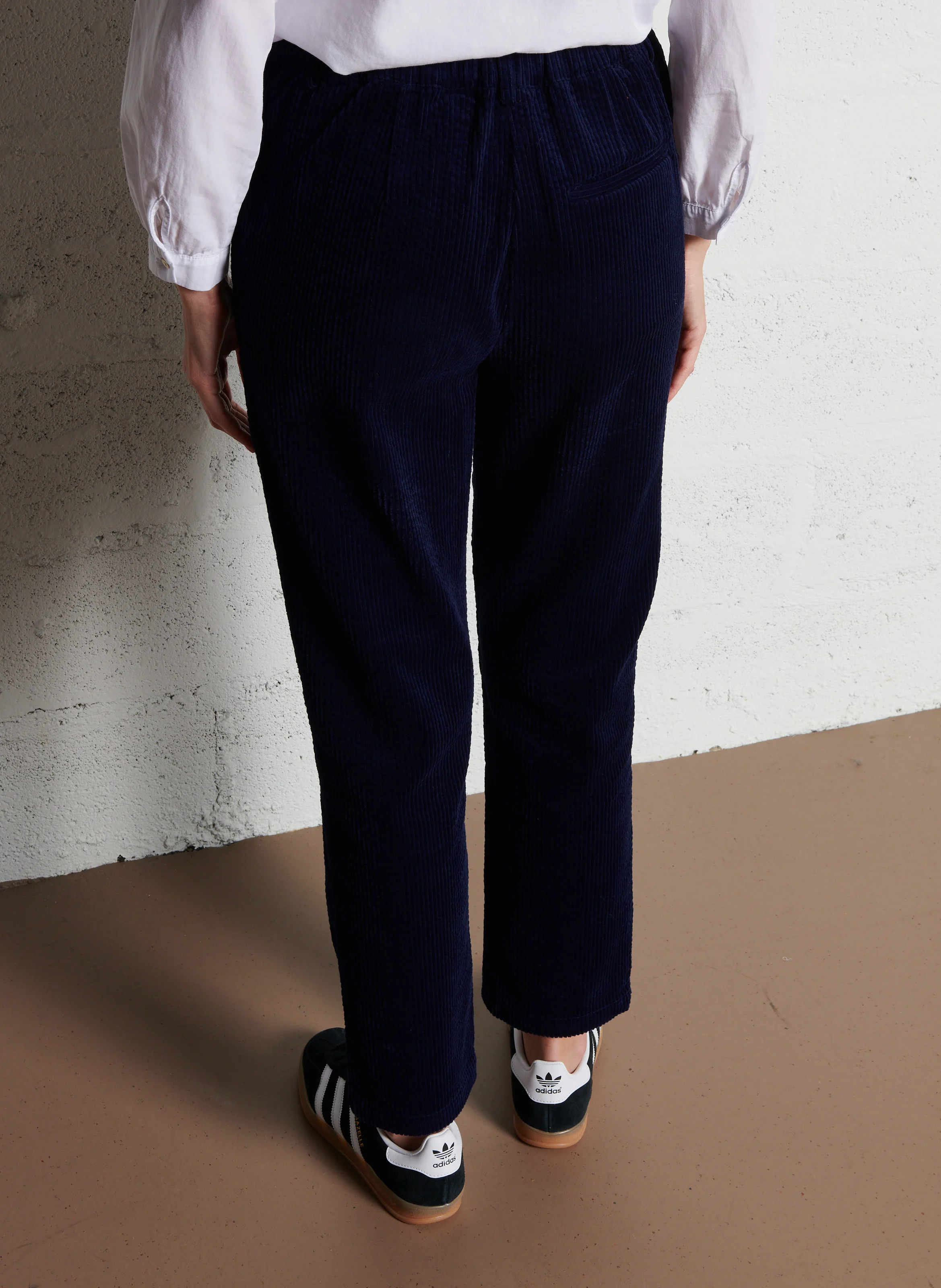 TROUBADOUR - Pantalon droit taille haute en velours de coton côtelé | Bleu
