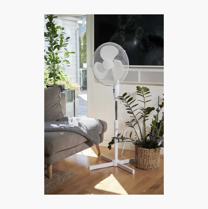Gulvvifte med fjernkontroll, Ø 40, 121 cm