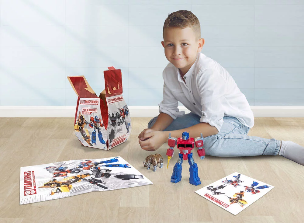 TRANSFORMERS -BOITE SURPRISE AVEC FIGURINES STICKERS ET POSTER