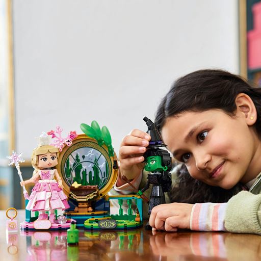 LEGO Wicked Figurer Af Elphaba Og Glinda - 75682