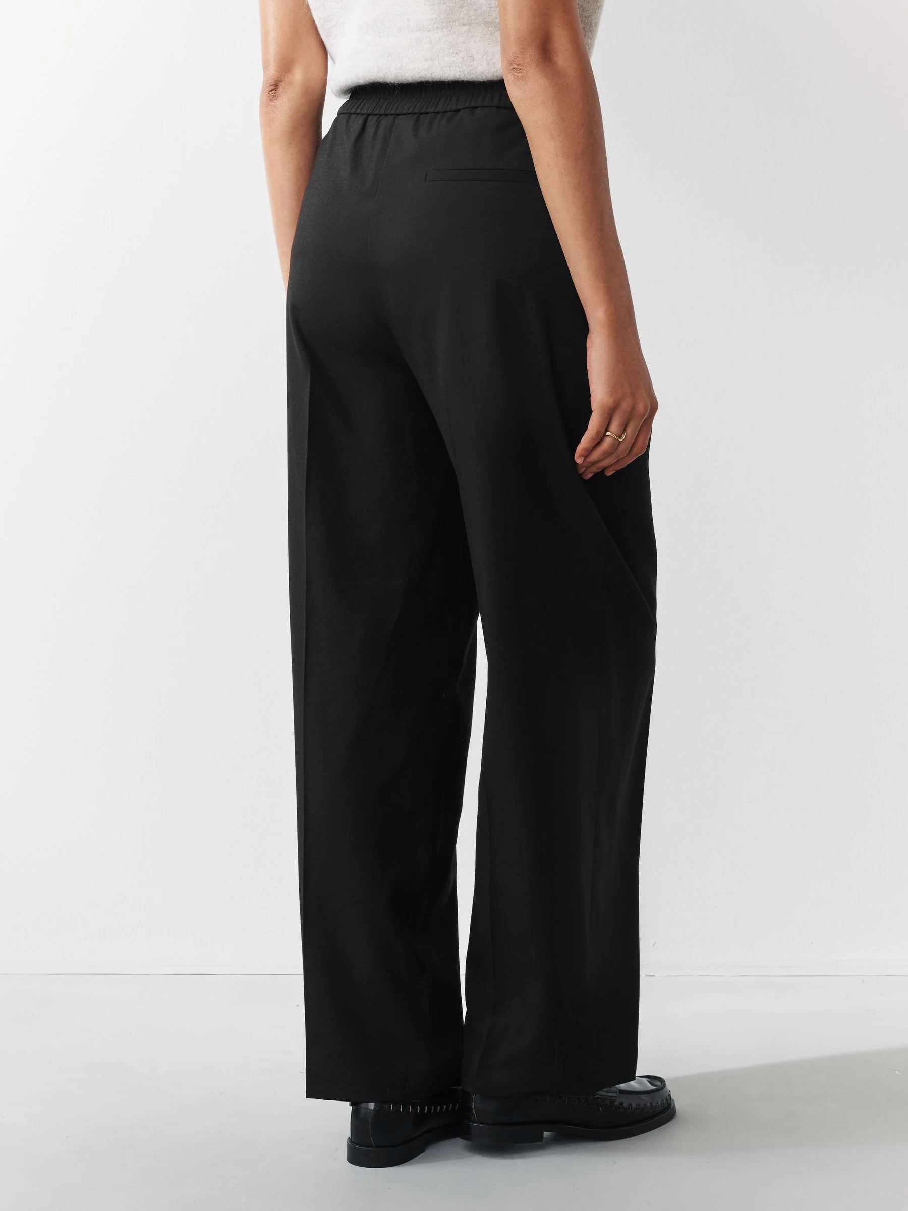 Zwart - Pleated Front Straight Leg Trousers