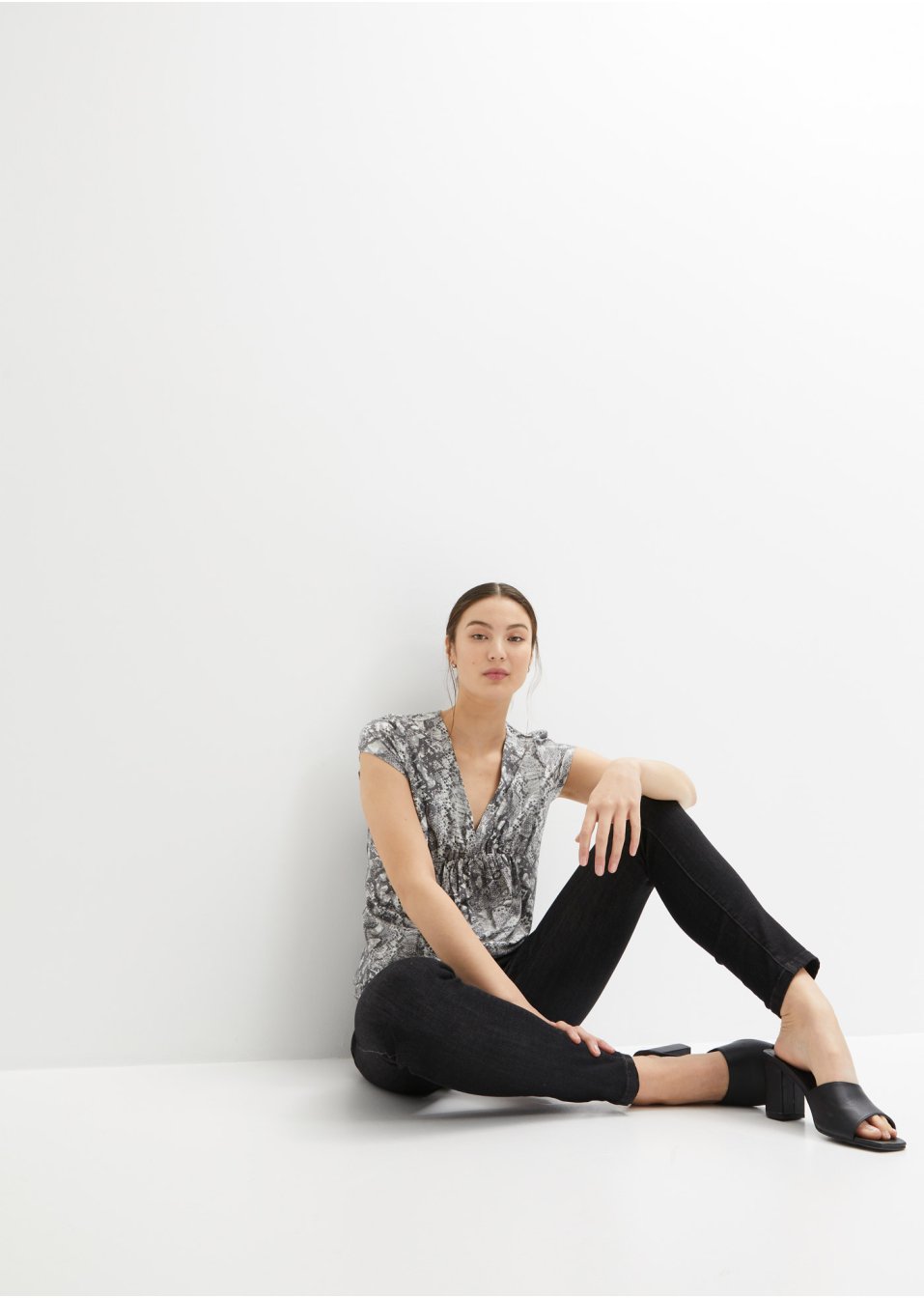 Top à décolleté plongeant en V