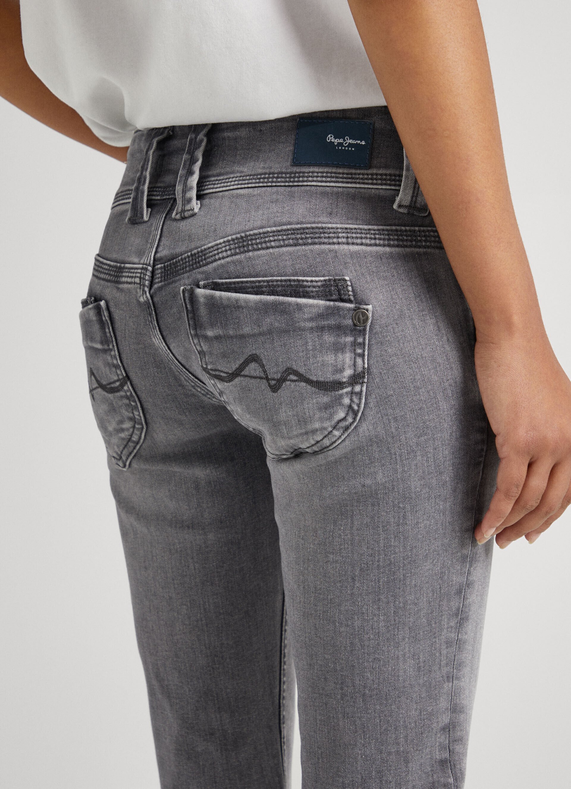 JEANS VENUS FIT REGULAR TIRO BAJO - denim