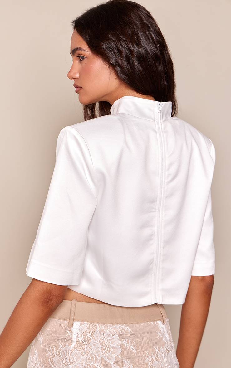 Blanc Haut Court Satiné À Épaulettes Et Manches Courtes Avec Coupe Boxy