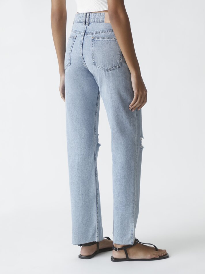 Calça jeans reta de cintura baixa com rasgos - Índigo