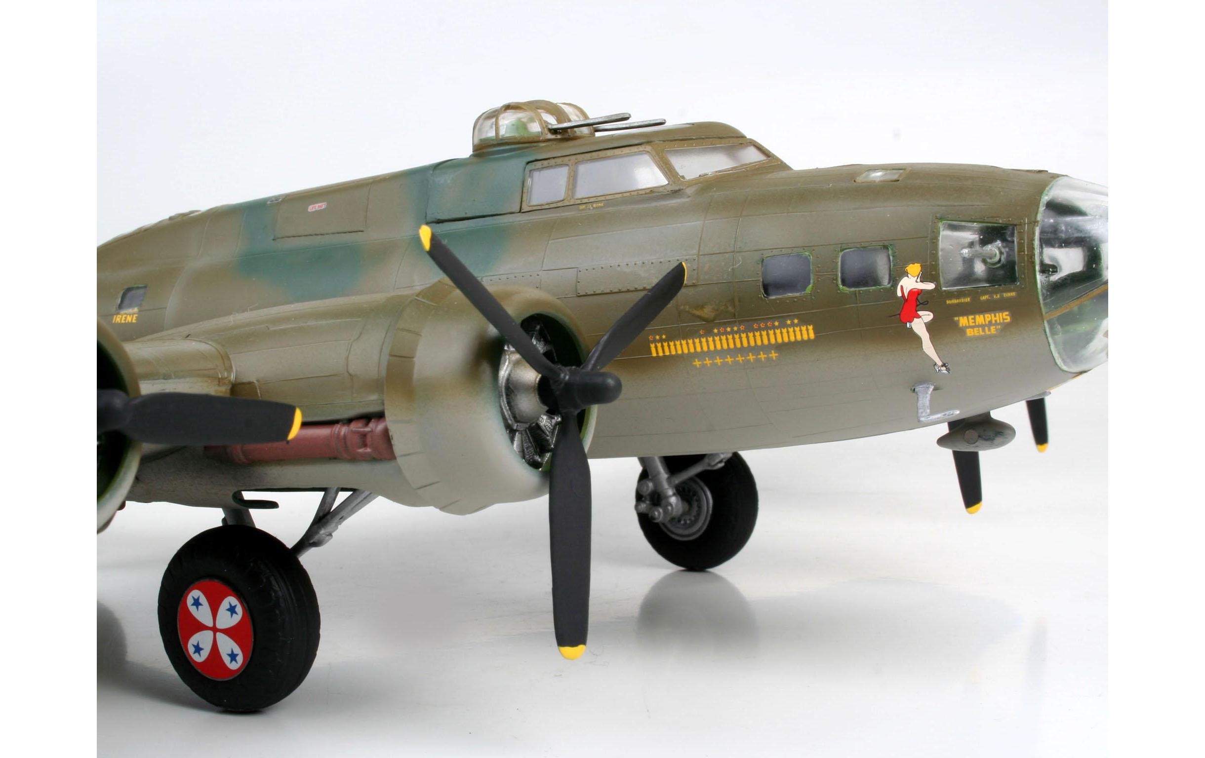 Bausatz Boeing B-17F Memphis Belle 1:48Kunststoff Modellbausatz
