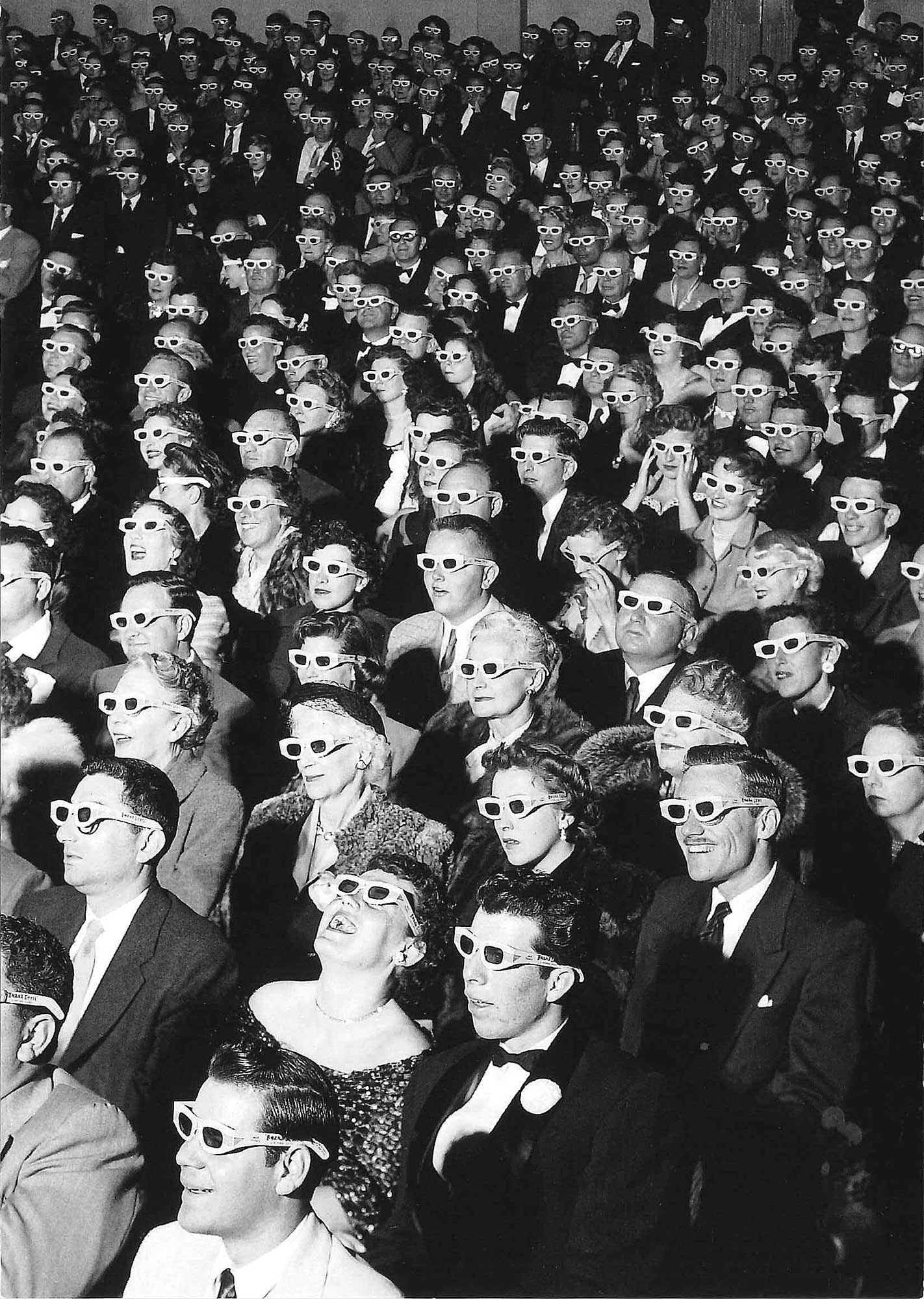 Postkarte 'Film Audience' günstig bestellen