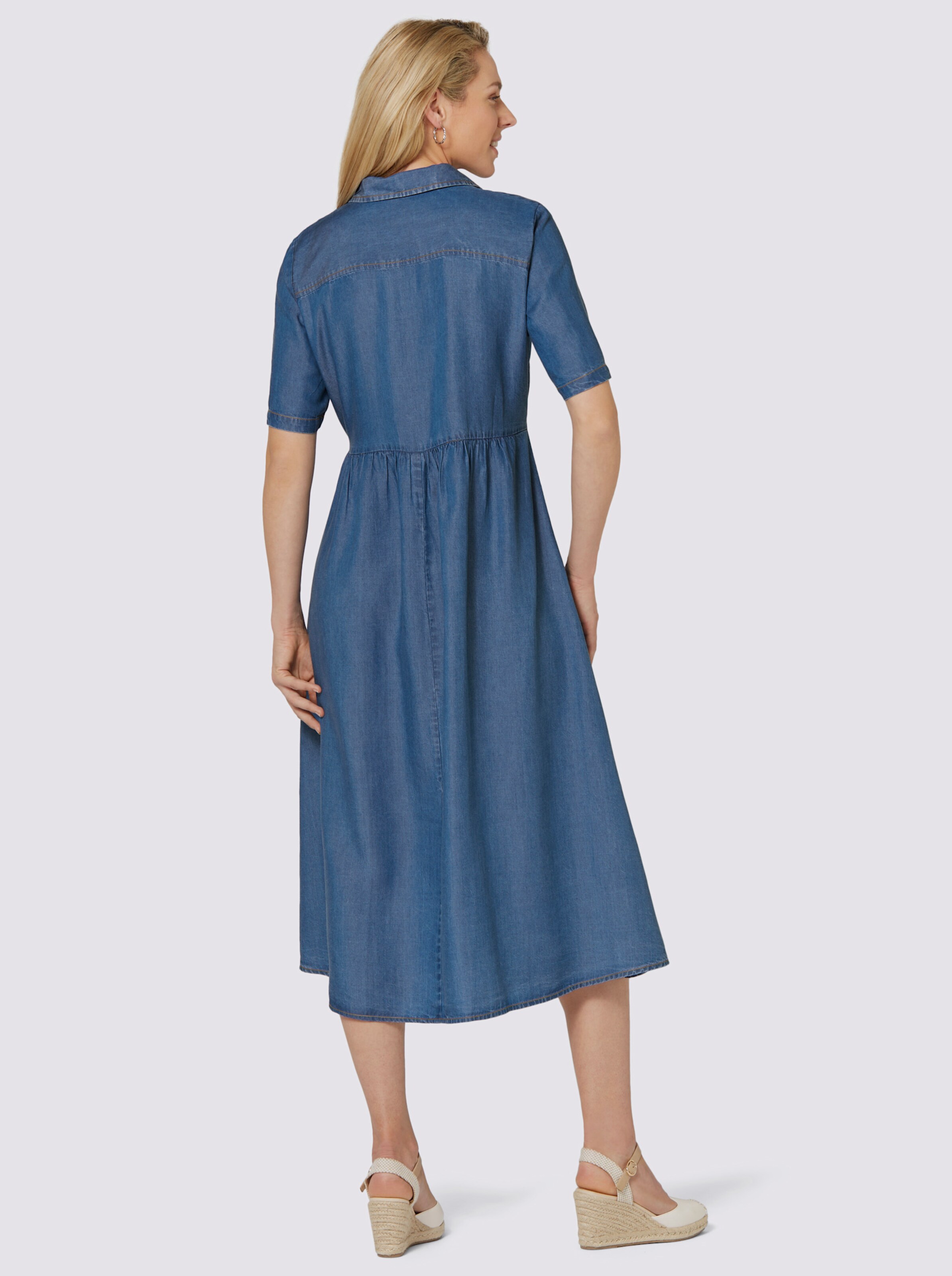 Kleid