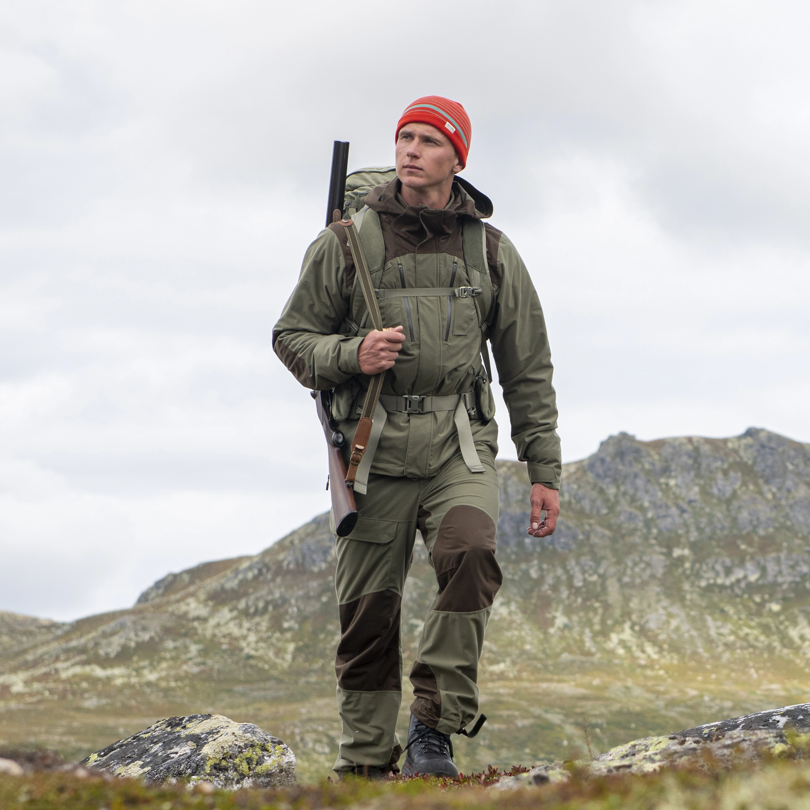 Hogna V2 2L Jacket Green Mud / Dark Wood Brown