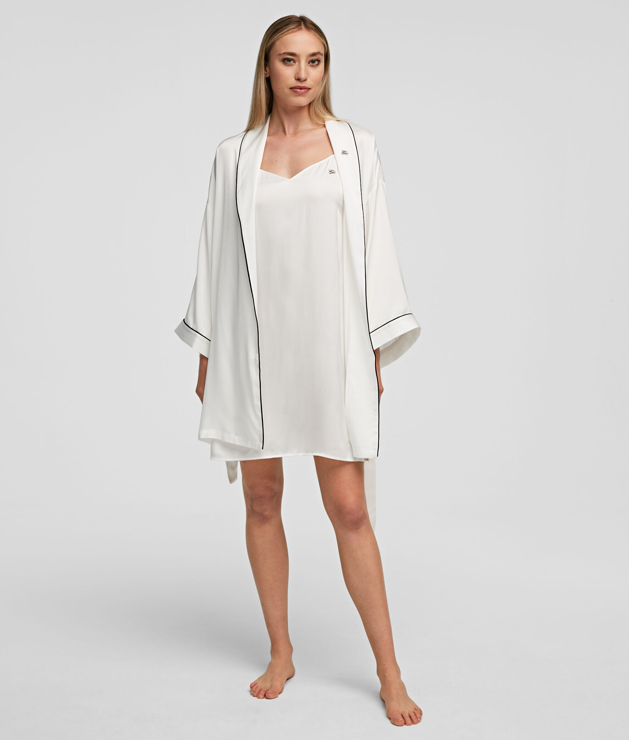 KIMONO EN SATIN