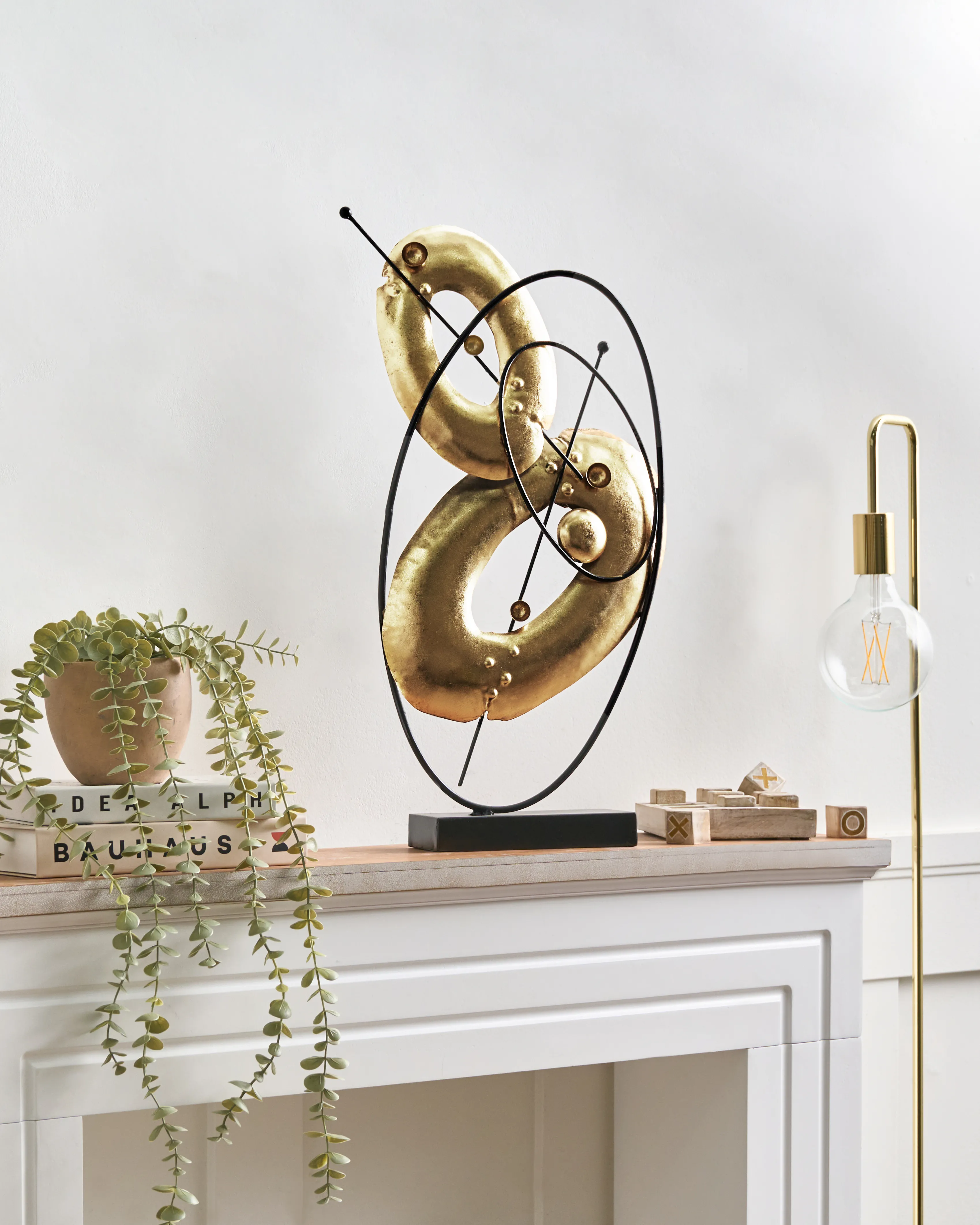 Figuur LUSK Metaal Goud