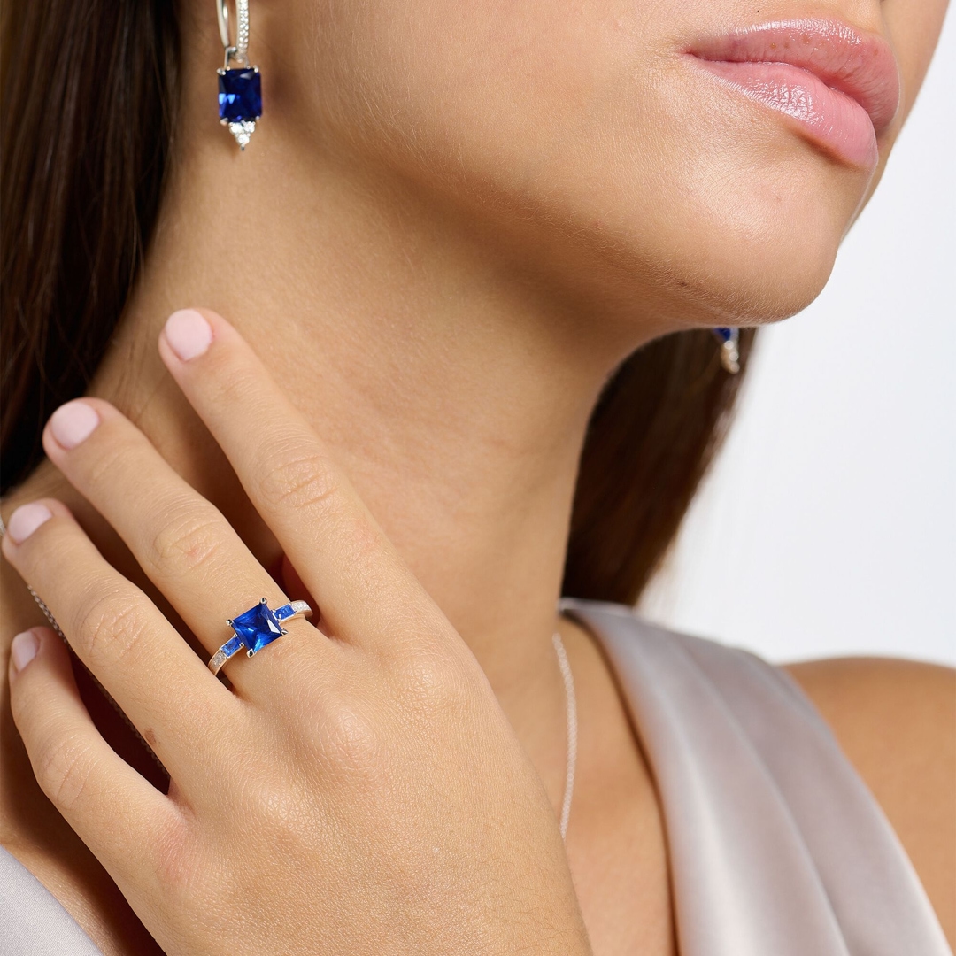 Thomas Sabo Ring mit blauen und weissen Steinen silber