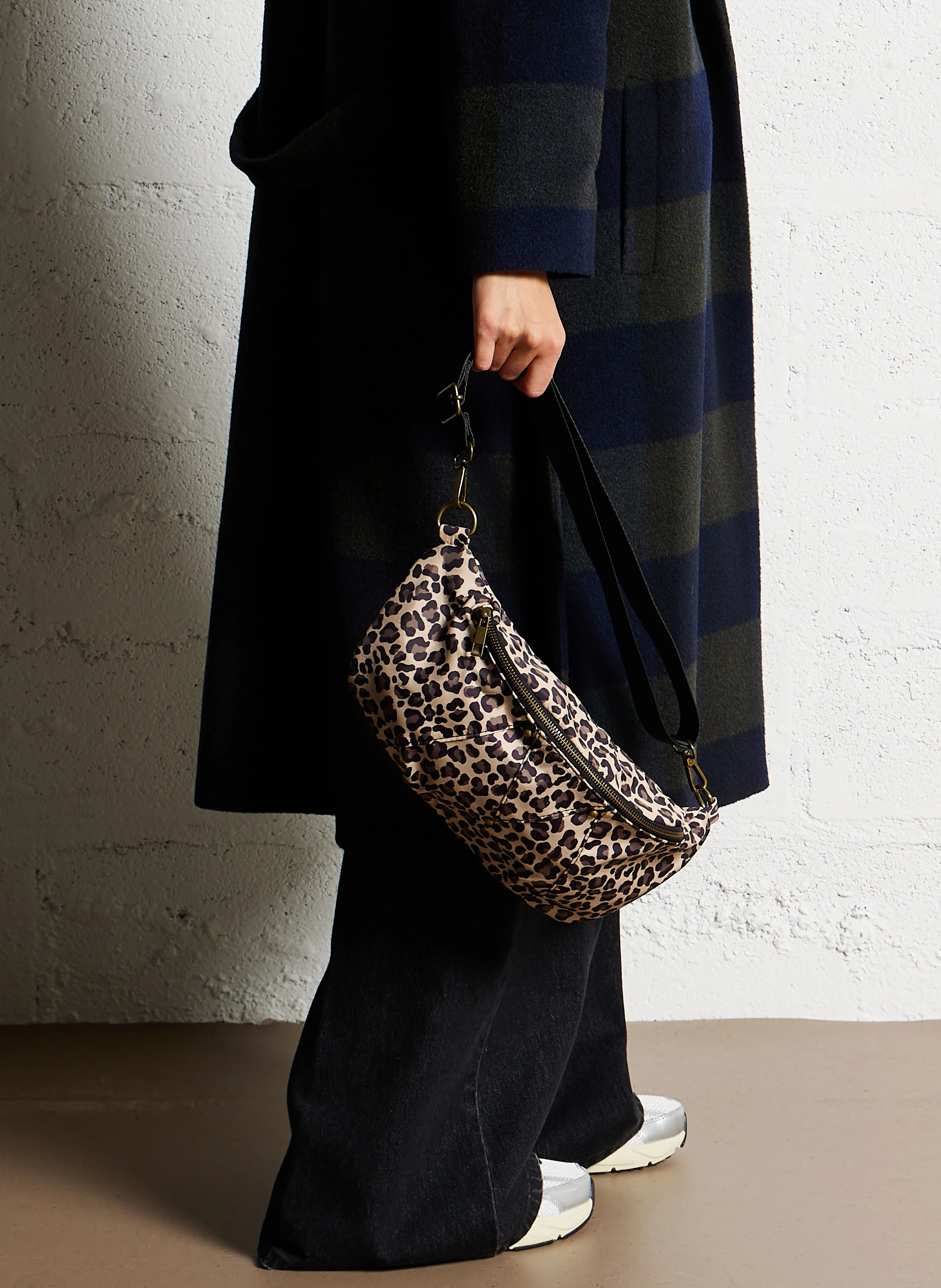 NILA - Sac banane imprimé| Noir