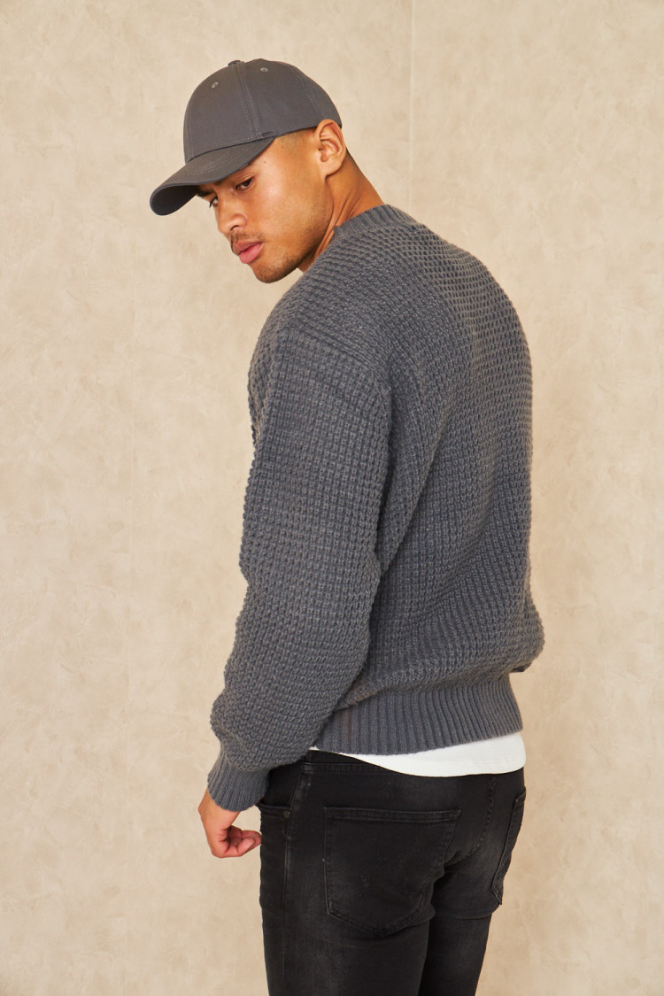 Pull gris col rond aspect crochet