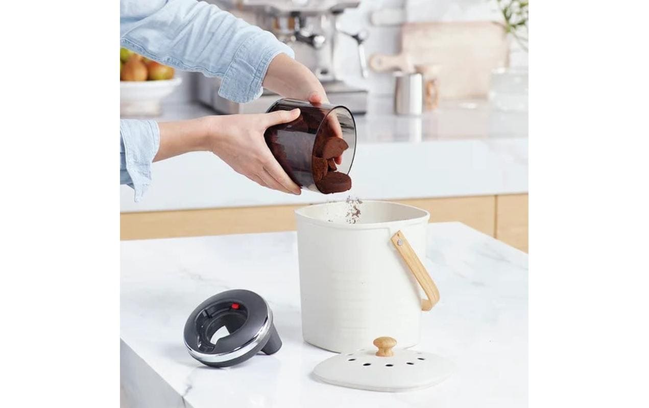 Behälter Puck Sucker zu SES980 und SES990Behälter mit Saugnapf, für 58 mm Siebträger von Sage