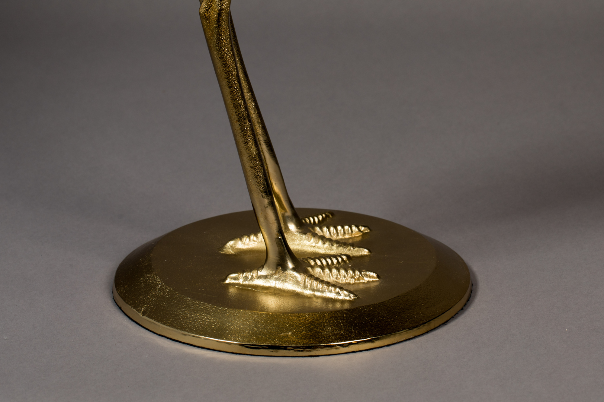 Dutchbone bijzettafel Crane Dutchbone Crane bijzettafel goud