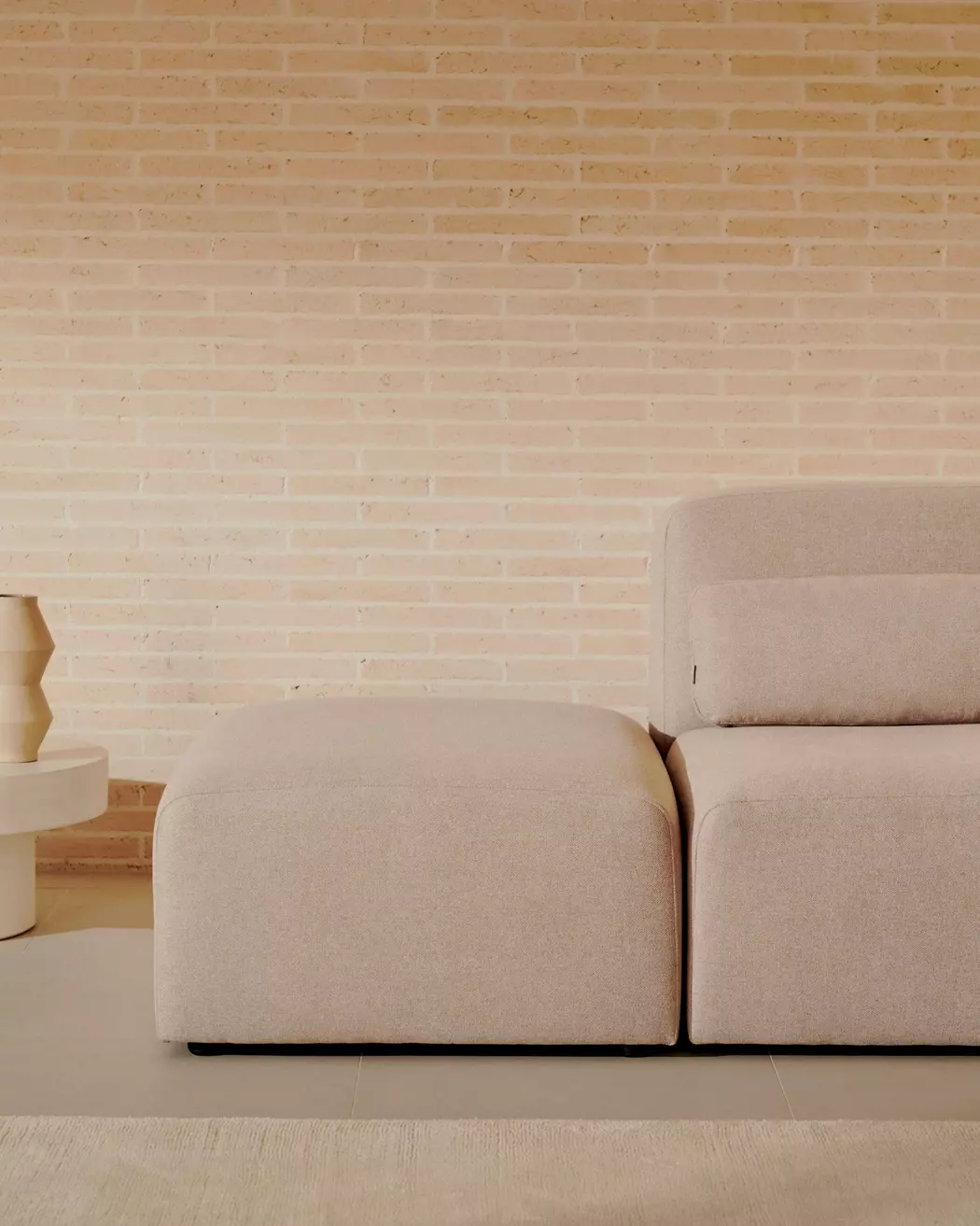 1-Sitzer mit Anstellhocker Neom