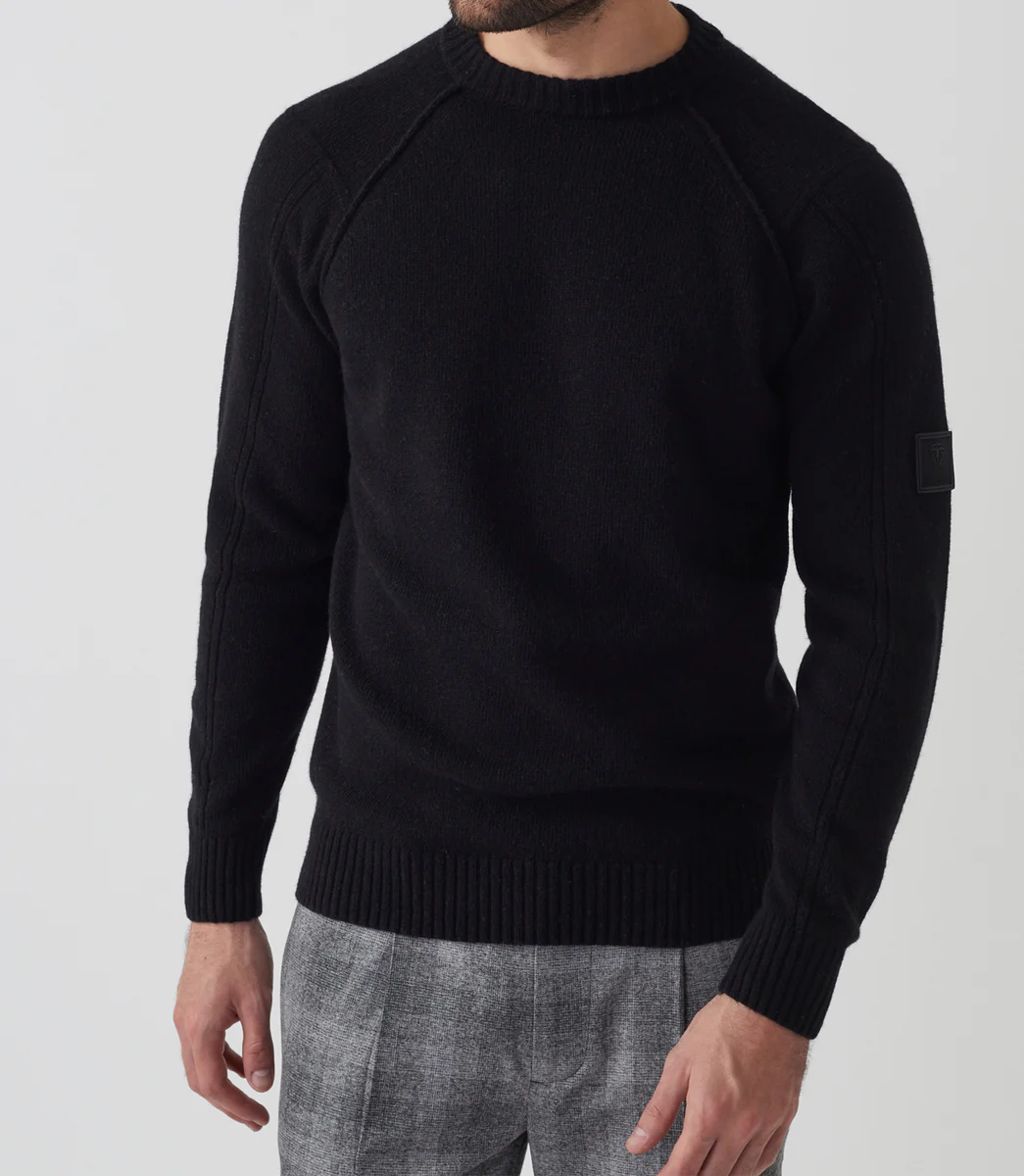Pull col rond noir 