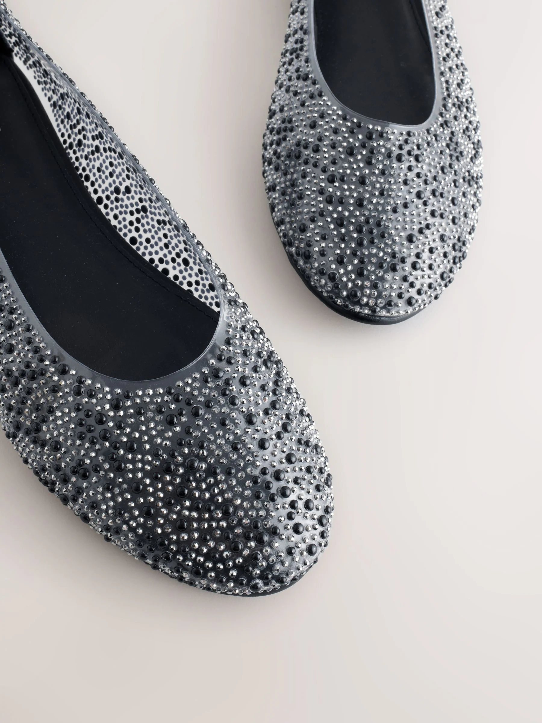 Zwart - Round Toe Jewel Vinyl Ballerinas