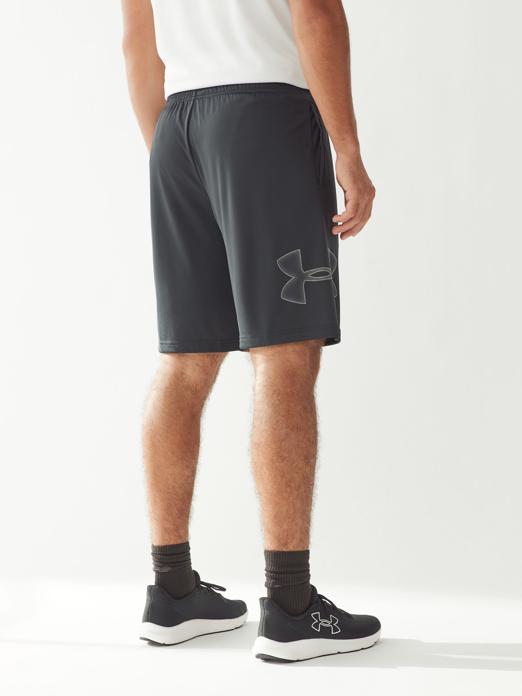 Zwart - Under Armour Tech shorts met grafische print