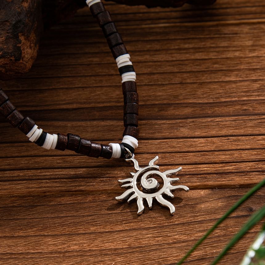 Gretlyn - Zonnehanger met kralenketting