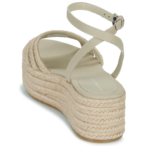Tommy Hilfiger - ESSENTIAL BASIC FLATFORM SANDAL - Beige
