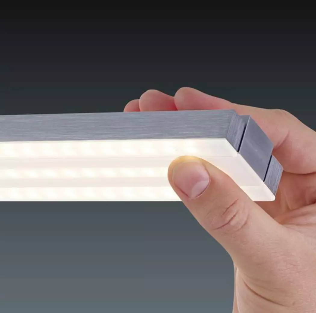 LED-Pendelleuchte L-Lightline