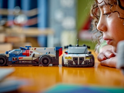 LEGO BMW M4 GT3 & BMW M Hybrid V8 racewagens (76922)
