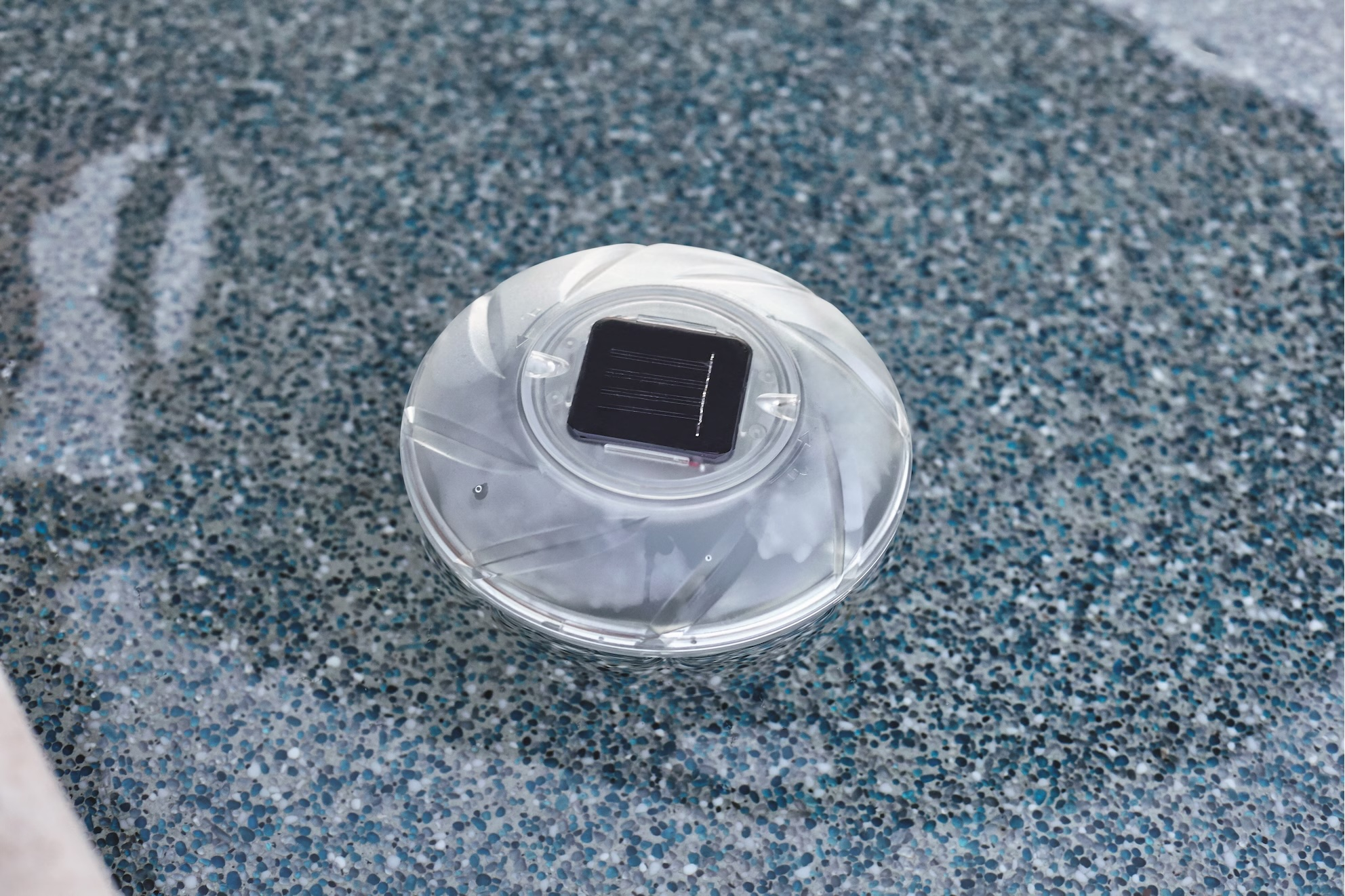 (Ø18cm) Flowclear Schwimmendes Solar LED Pool Licht Outdoor Garten Lampe mit Farbwechsel (58111) - Bunt