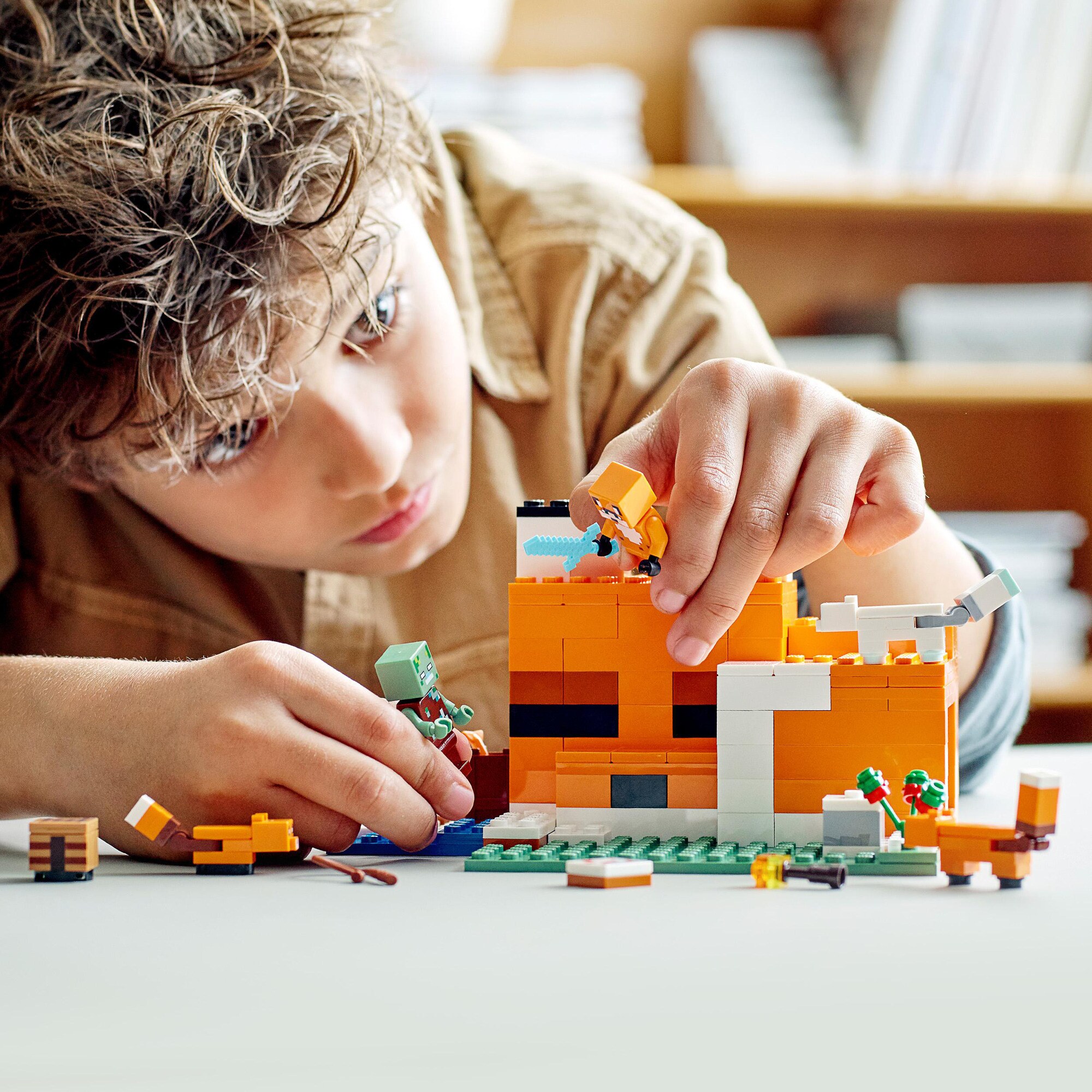 LEGO Konstruktionsspielzeug Minecraft Die Fuchs-Lodge