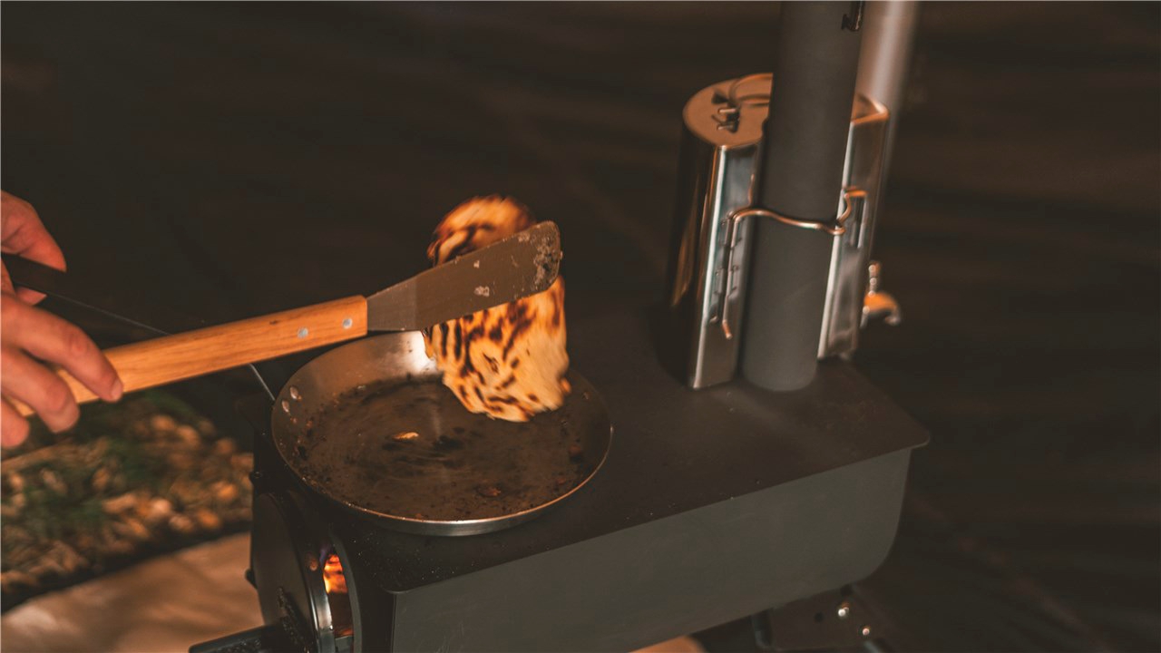 Robens Fire Spatula Pfannenwender mit langem Schaft 51 x 5 cm