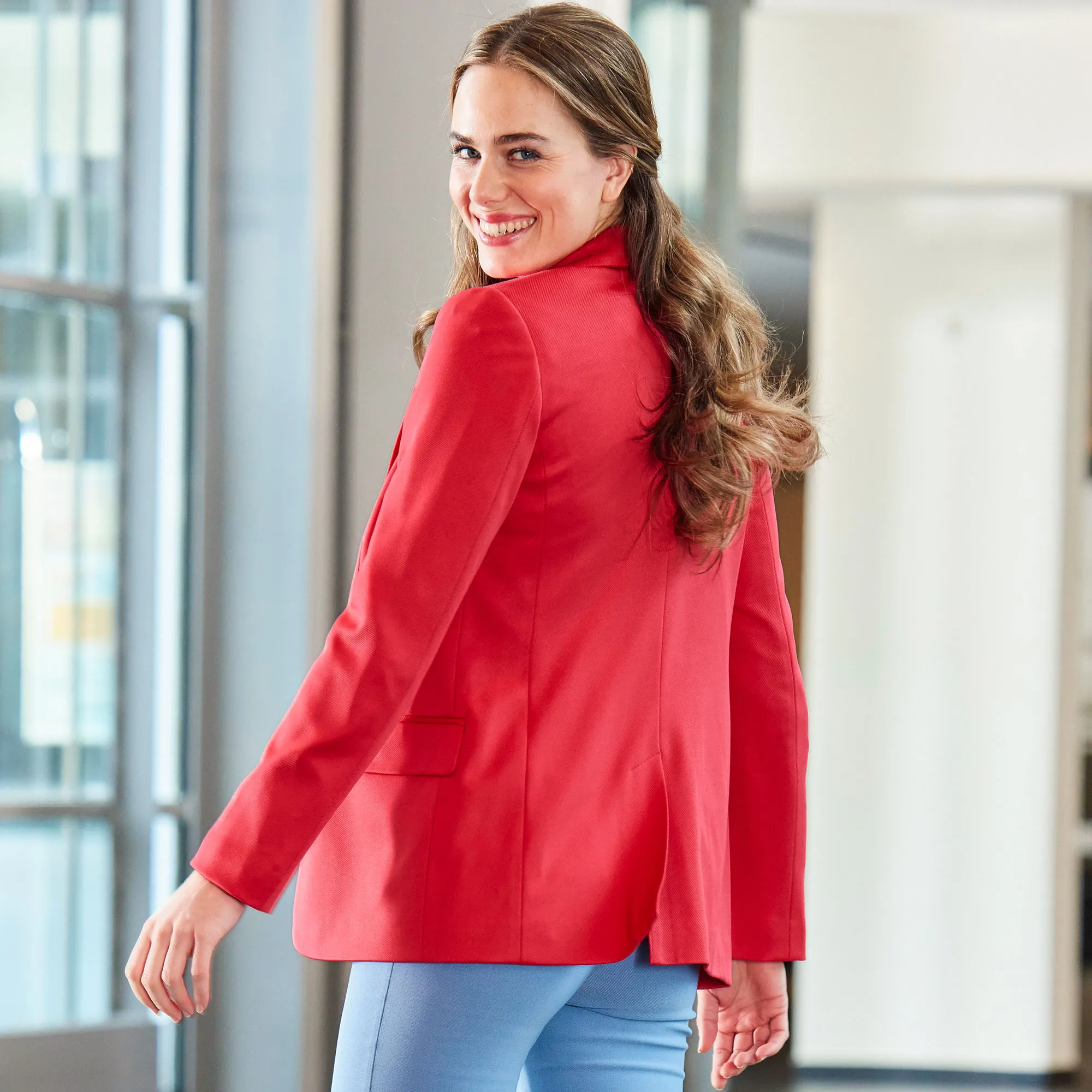 Damen-Blazer mit schickem Kragen