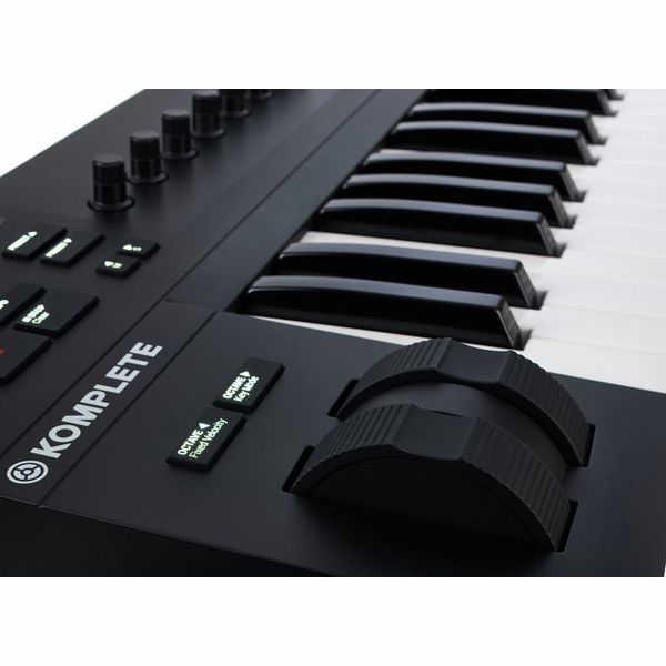 Native Instruments Komplete Kontrol A25