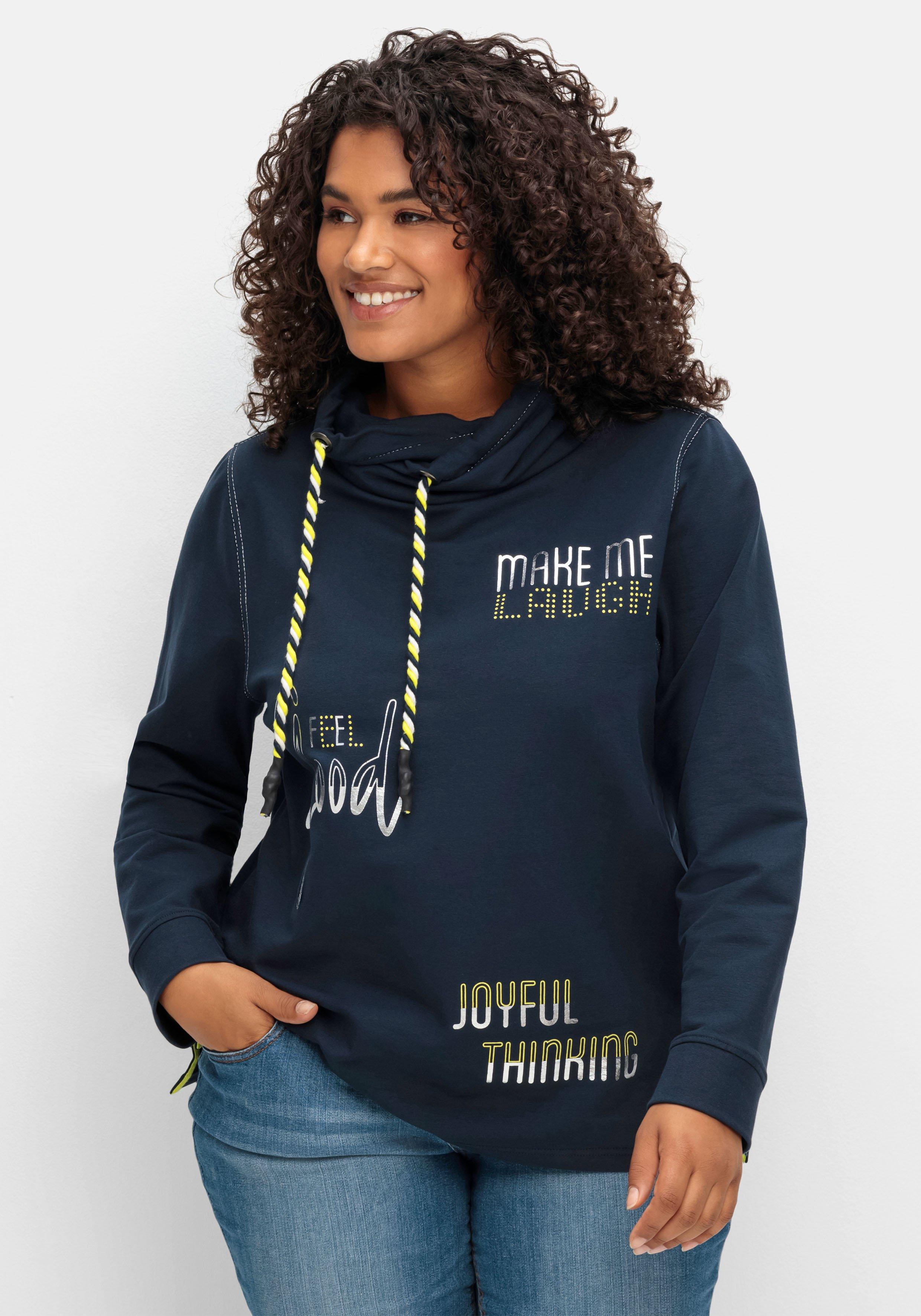 Sweatshirt mit Stehkragen und Wordingprint.