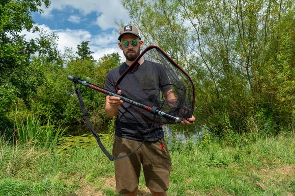 Epuisette Ultimate Streetfishing Landing Net   Manche télescopique 4.00m