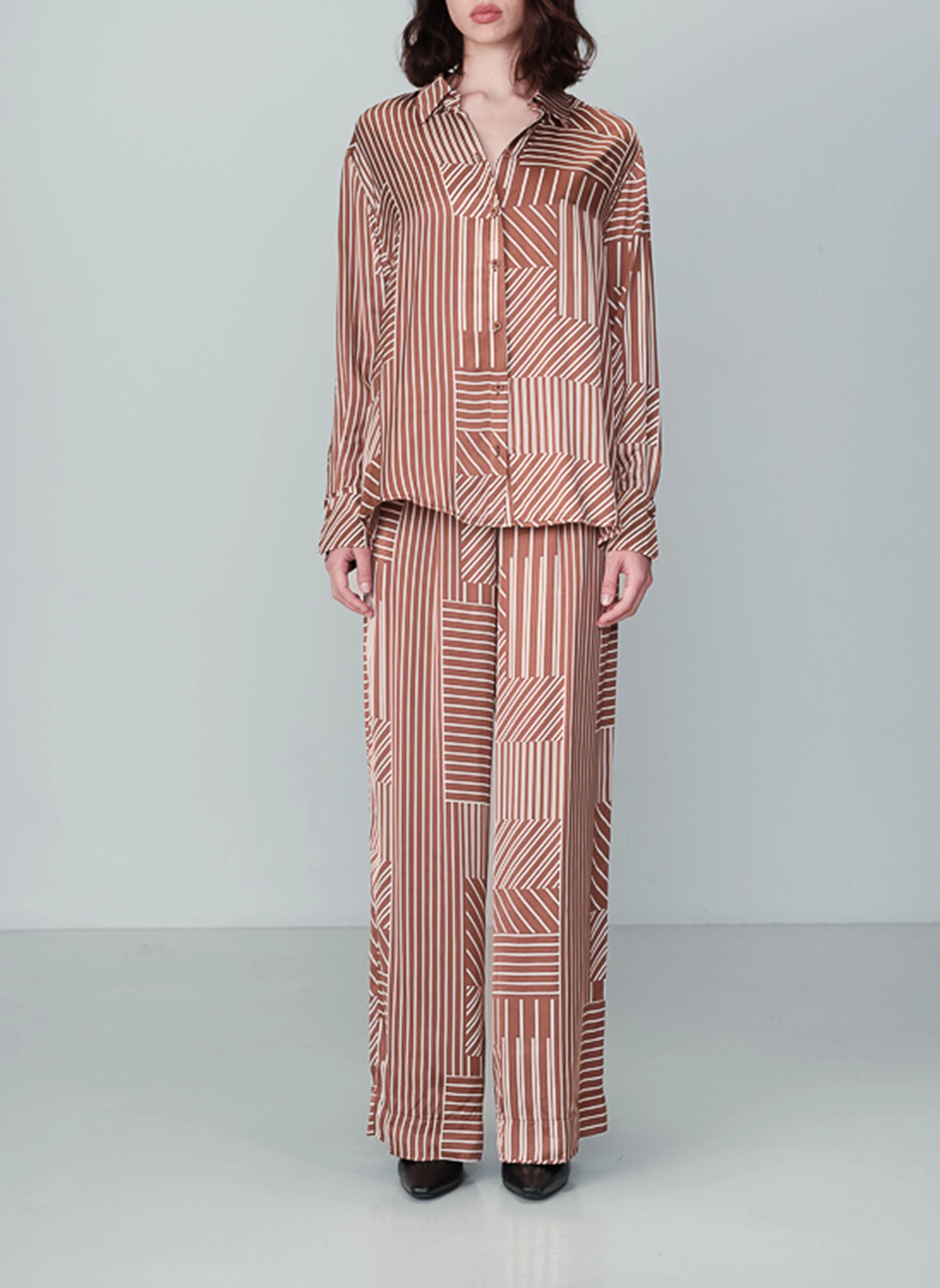 NEO - Chemise col classique imprimée | Marron