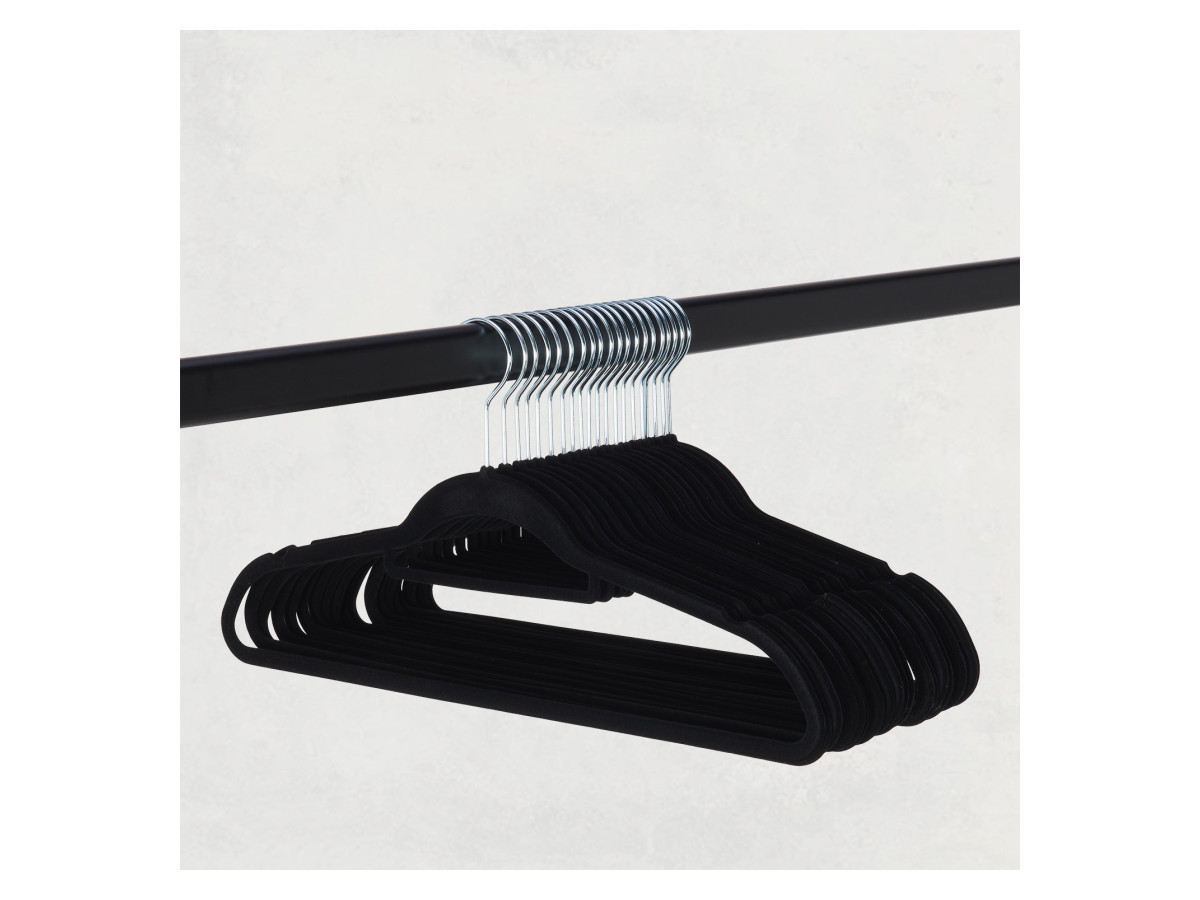 Infinity goods set van 50 anti-slip kledinghangers - Black