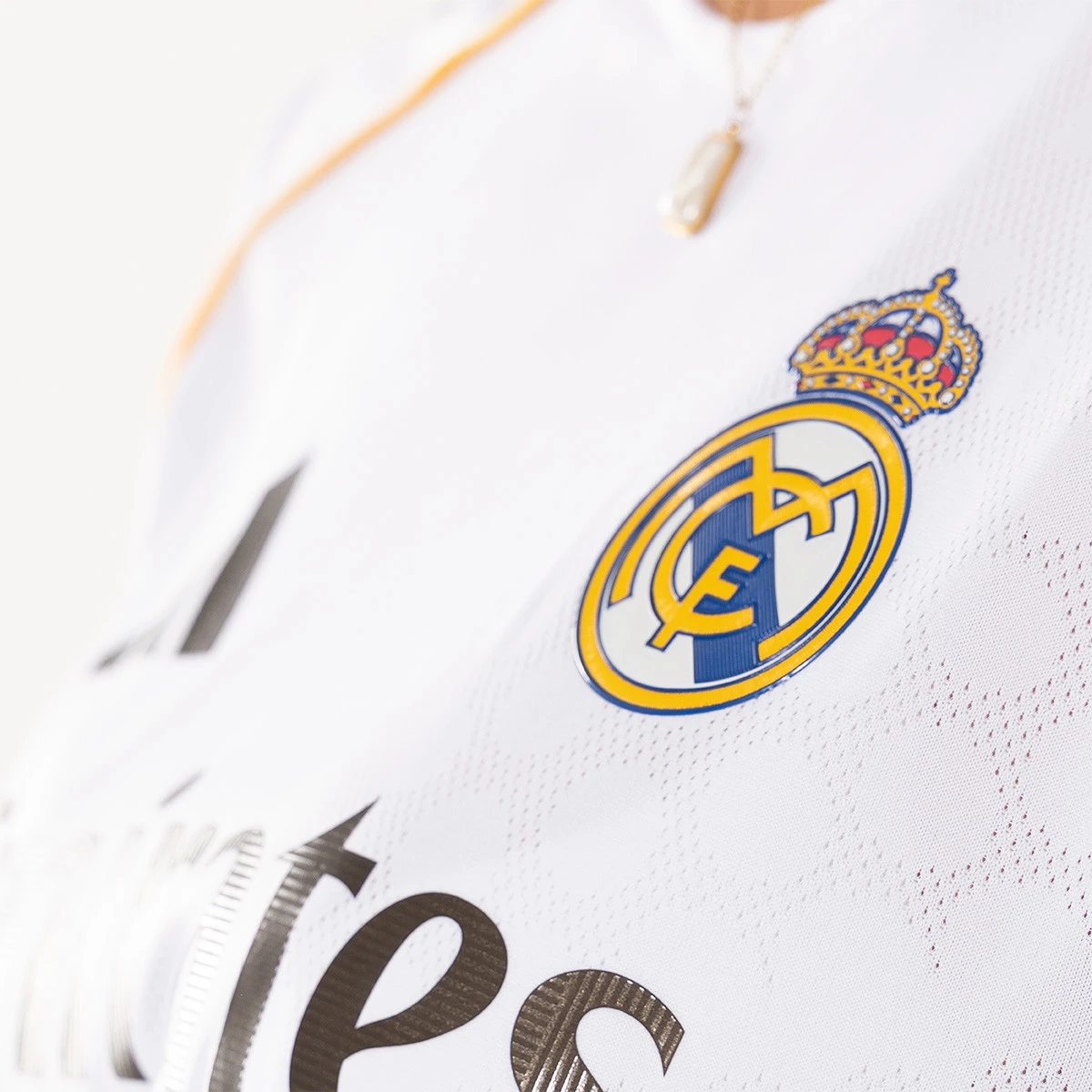 Camisola adidas Real Madrid Primeiro Equipamento Authentic 2025-2026