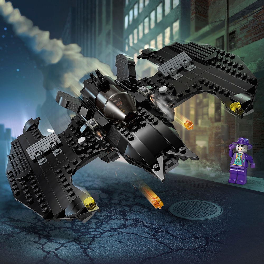 LEGO DC Super Heroes 76265 Batwing Batman vs. The Joker Set