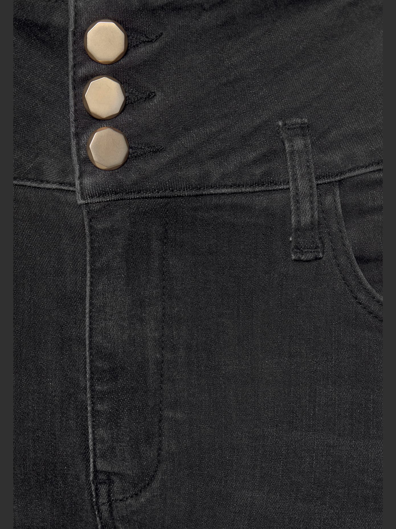 Jean taille haute large ceinture à boutons