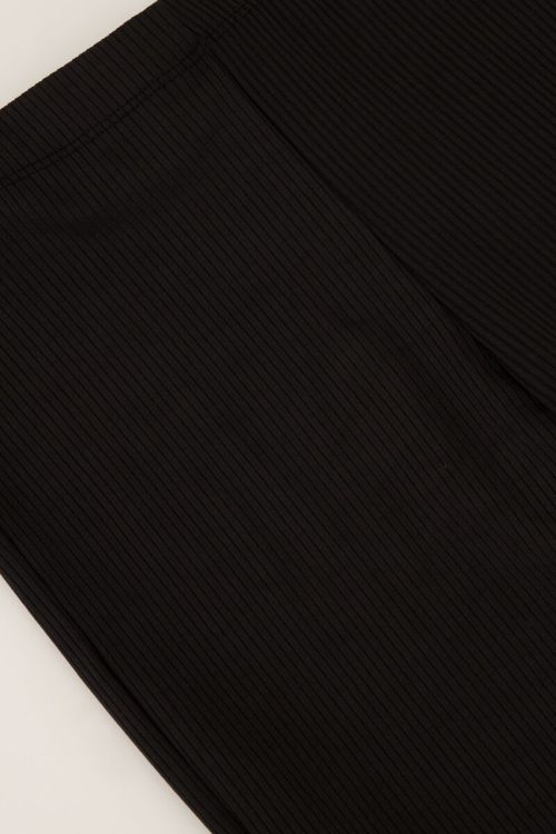 Zwarte flared broek met rib structuur