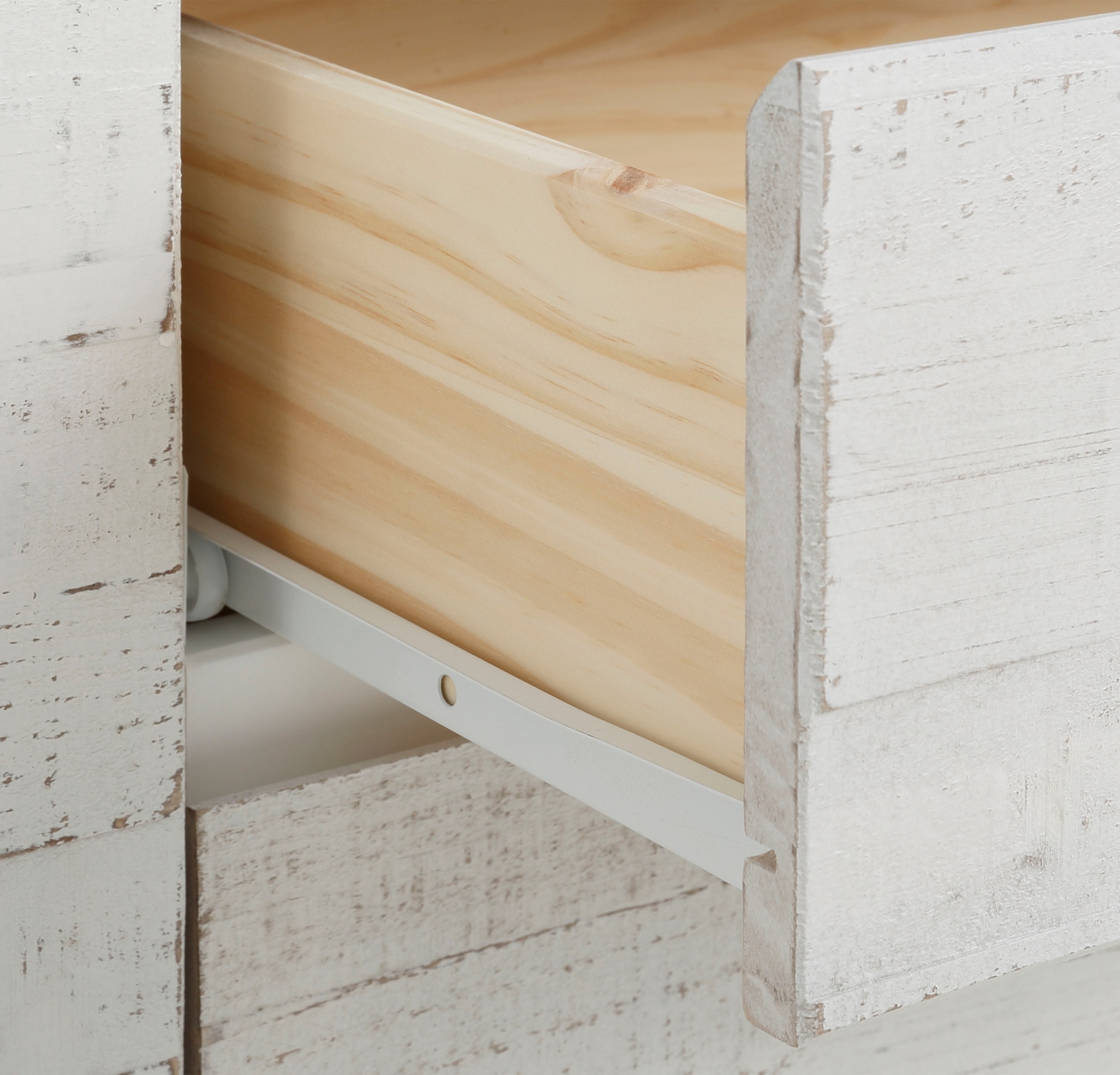 Home affaire Highboard »Morgan Midischrank« Kommode aus massivem Kiefernholz, eingefräste Griffmulden, Höhe 120 cm
