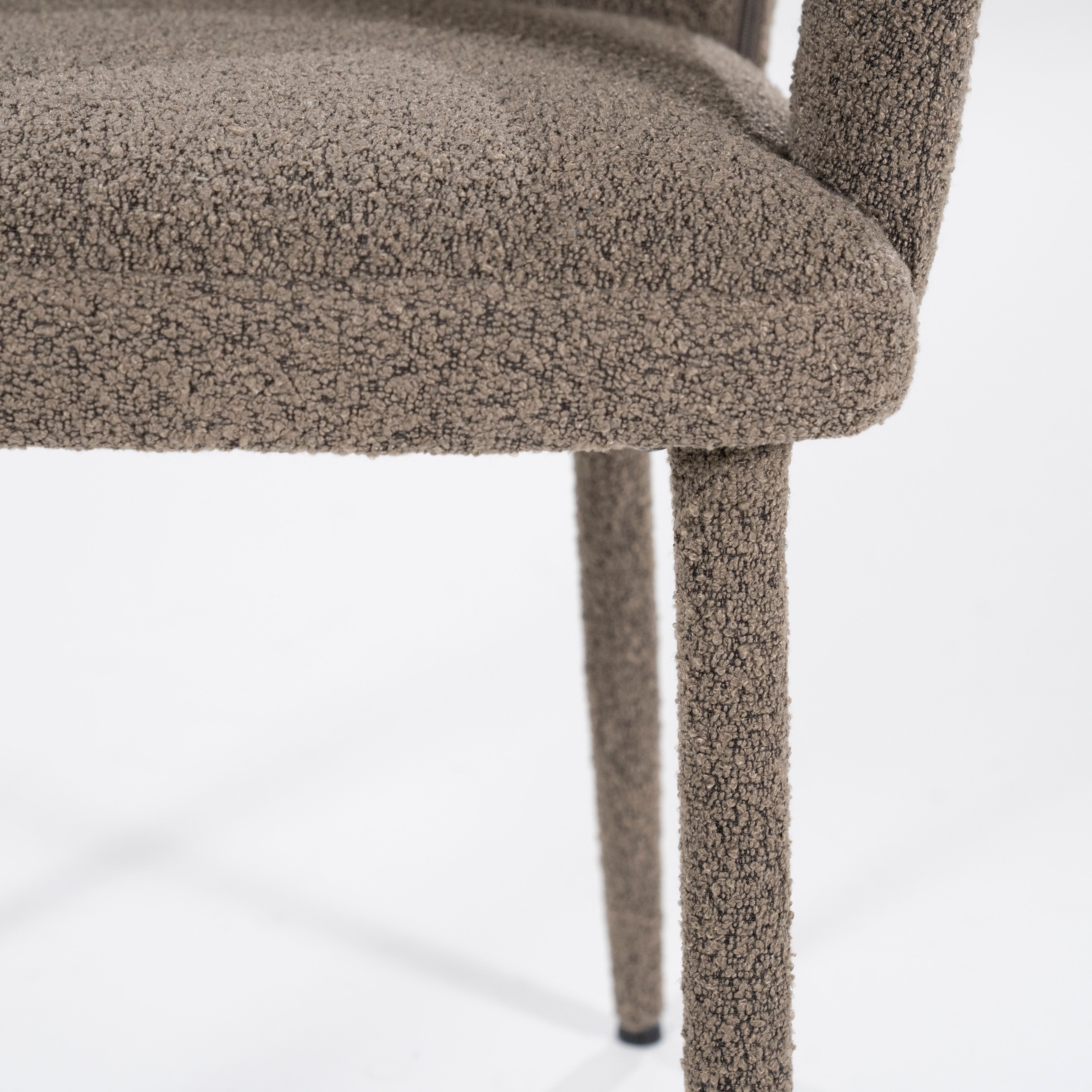 Eetkamerstoel Brown 240242 Fika B56.5 x D59 x H86 cm